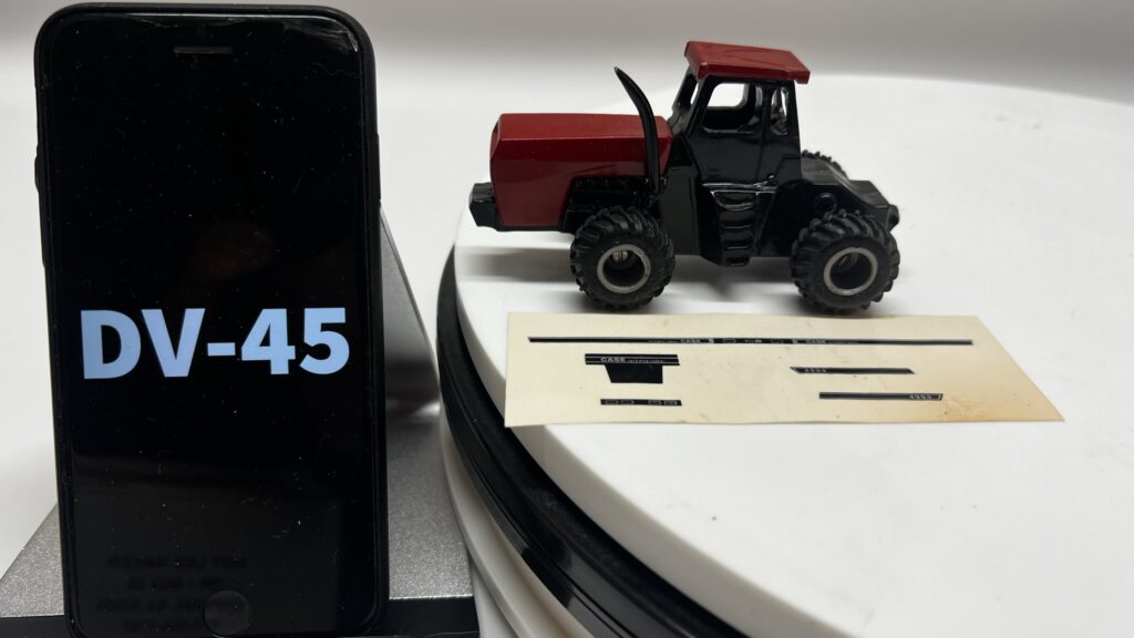 1/64 CASE INTERNATIONAL 4994 ST LOUIS TOY SHOW TRACTOR - Image 5