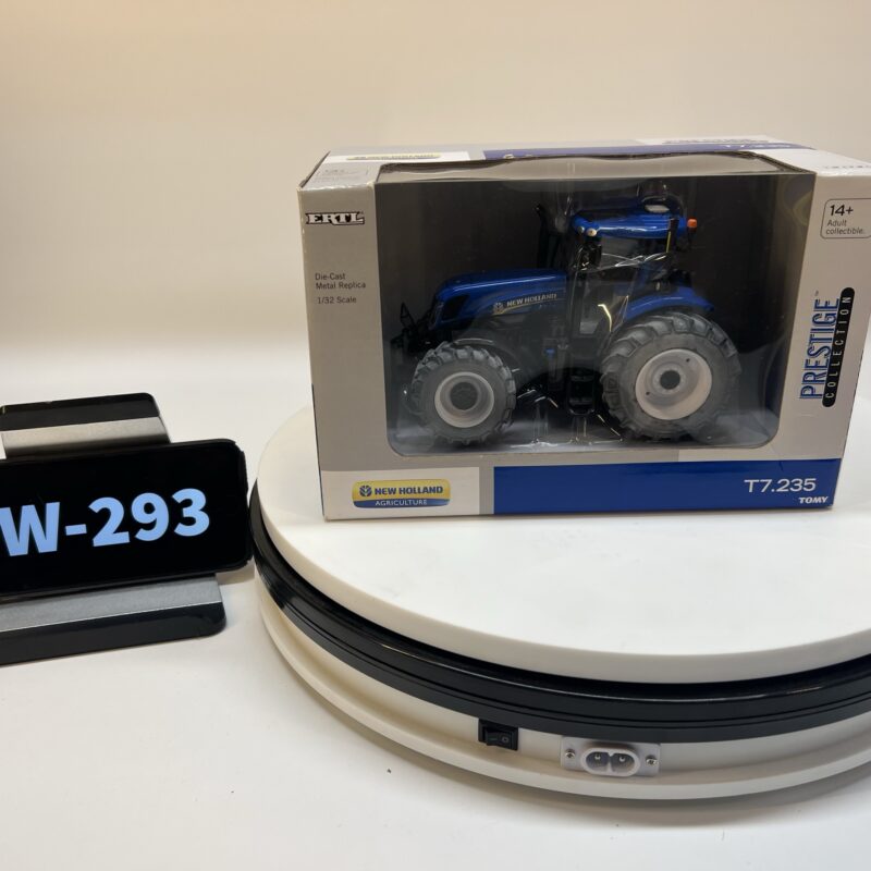 New Holland T7.235 NIB