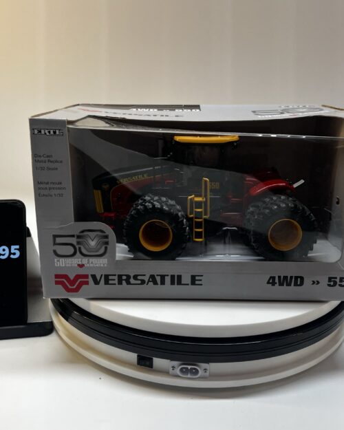 Versatile 550 - 4WD '50 years of Power' 1996-2016 NIB (for display)
