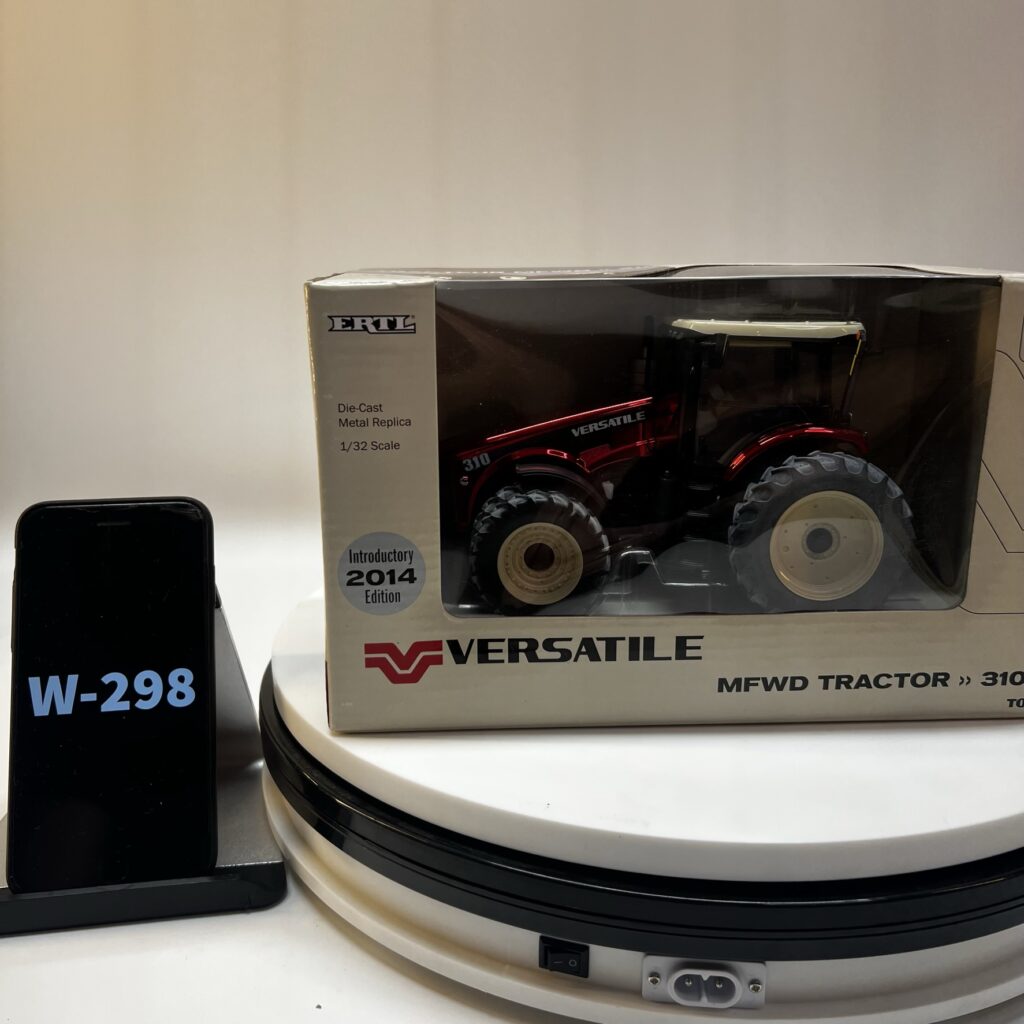 Versatile MFWD 310 - Red Chrome Chaser -2014 Introduction Edition - Image 4