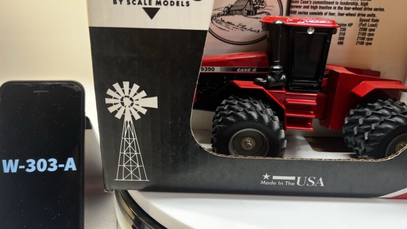 Case IH 9390 - NIB for display - Special Fargo Employee April 1998 - Image 4