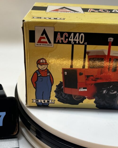 AC-440 - Toy Farmer
