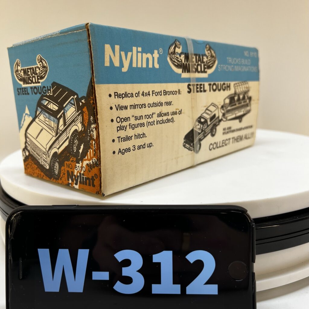 Nylint Ford Bronco II Wix Filters NIB - Image 4