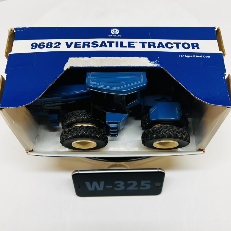 New Holland 9682 Versatile Tractor, Duals - Image 2