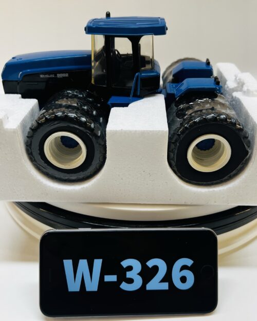New Holland 9882 Verstile 4WD, Collectors Edition, Ertl Collectables8 2 Series Versatile, triples,