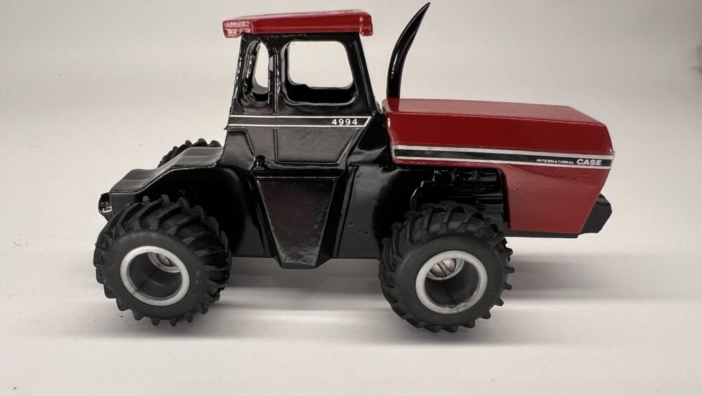 1/64 CASE INTERNATIONAL 4994 ST LOUIS TOY SHOW TRACTOR - Image 13