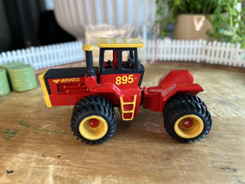 Versatile 895 Butcher's Toys MI 1990