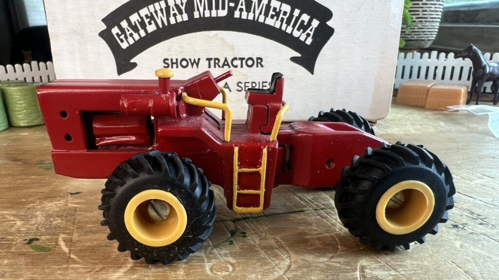 Versatile 145, single tires - Image 3