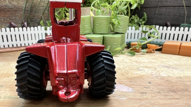 1/64 INTERNATIONAL 4366 ST LOUIS TOY SHOW TRACTOR - Image 18