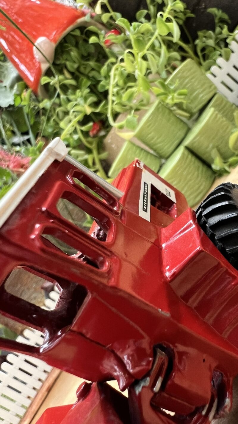 1/64 INTERNATIONAL 4366 ST LOUIS TOY SHOW TRACTOR - Image 11