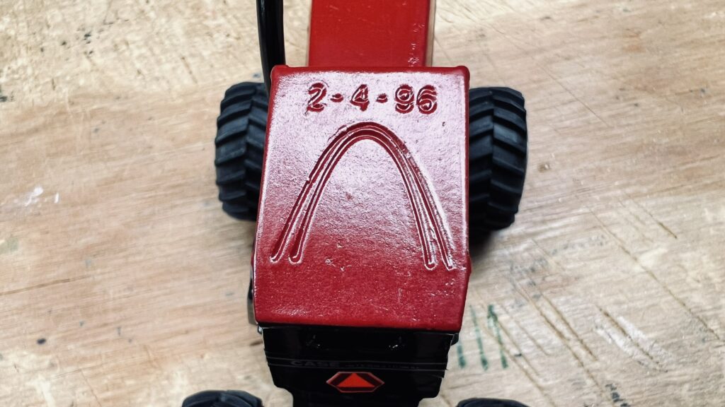 1/64 CASE INTERNATIONAL 4994 ST LOUIS TOY SHOW TRACTOR - Image 19