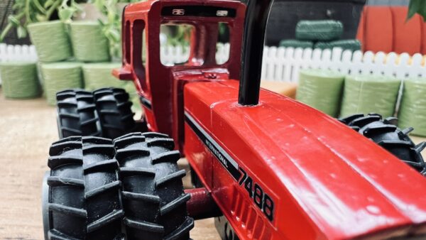 IH 2+2 7488, Duals - Image 10