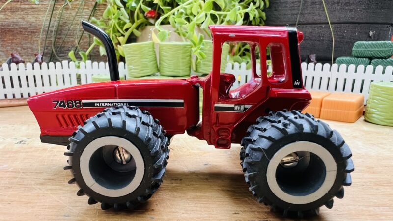 IH 2+2 7488, Duals - Image 5