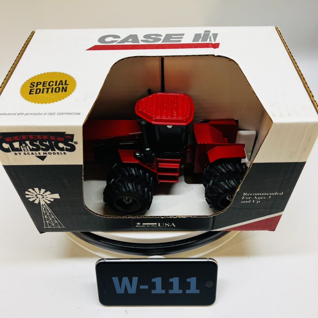 Case International 9270 Heritage Collection, Country Classics by Scale Model, red