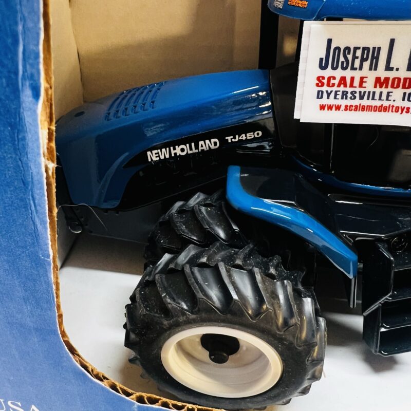 New Holland TJ450, Special Edition, the 'Joseph L. Ertl Scale Models' edition, tradeshow float duals - Image 6