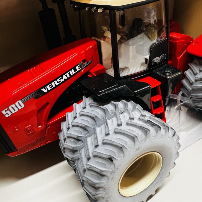 Versatile 500 4WD Tractor NIB for display