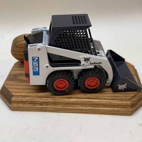 1/32 Bobcat Skid Steer Desk Clock - Image 2