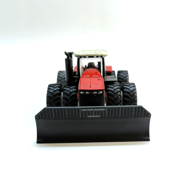 1/64 Versatile 450 4WD w/ Grouser Ag Pro Dozer Blade - Image 6
