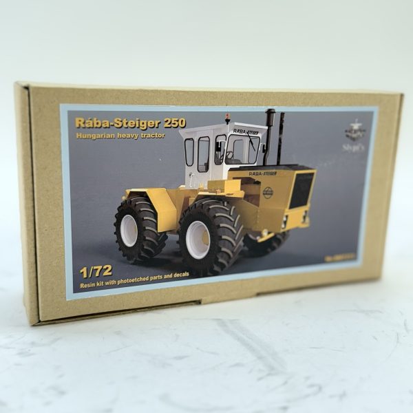 1/72 Raba-Steiger 250 w/ Duals Resin Model Tractor Kit
