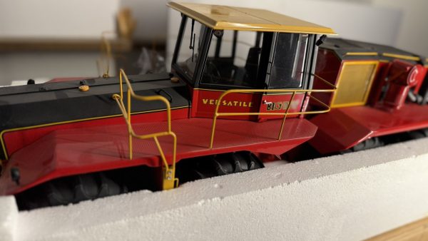 RARE! 1/16 Versatile Big Roy 1080 Tractor Set | Toy Farmer - Image 5