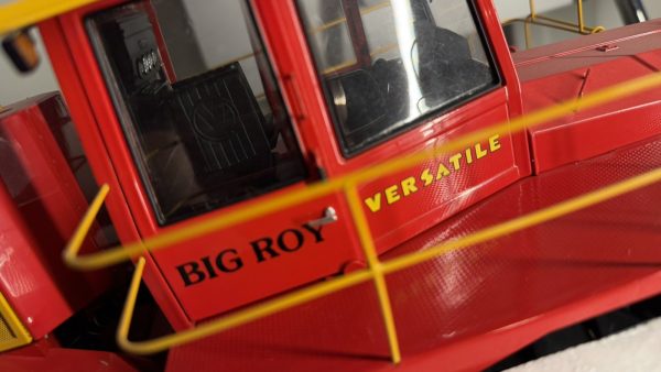 RARE! 1/16 Versatile Big Roy 1080 Tractor Set | Toy Farmer - Image 11